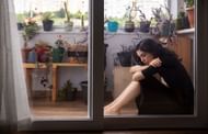 Lack of self-esteem influences us to think negatively of other areas of our lives. (Image via Freepik/ Freepik)